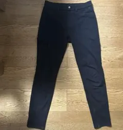 ユニクロ　ウルトラストレッチスキニーパンツ