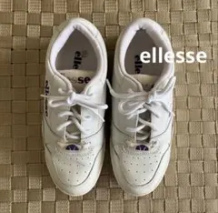 エレッセ　ellesse レディーススニーカー　白　23cm￼のサムネイル
