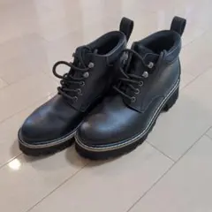ブラックレザー風ハイカットブーツのサムネイル