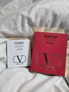 新品未使用 VALENTINO アイシャドウ とチーク 2点セットのサムネイル