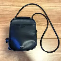 [niko and...]ニコアンド　フリンジ付ブラックスクエアショルダーバッグ