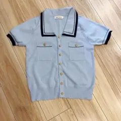 アイスブルー　襟付きニット 半袖　水色