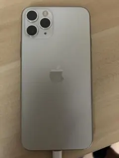 iPhone 11 Pro 本体