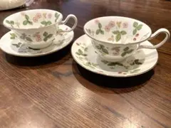♡美品　人気 ウェッジウッド ワイルドストロベリー ティーカップ&ソーサー 2客