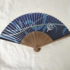 和風デザイン 扇子 青色
