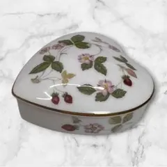 WEDGWOOD Wild Strawberry ハート型 アクセサリーケースのサムネイル