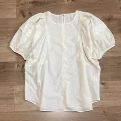 NATURAL BEAUTY BASIC パフスリーブ半袖ブラウス　S 白のサムネイル