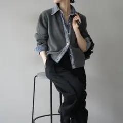 リュミエ　公式　デニム襟ボタンニットカーディガン　チャコール　lumier