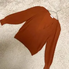 【良品】CORDIER Vネックニット 40 オレンジ ウール100%のサムネイル