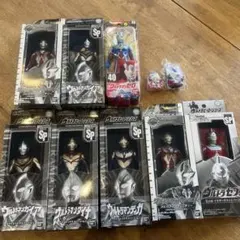 ウルトラマンシリーズ フィギュア 8体セット＋指人形２つ