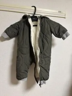 オリーブグリーン フード付きアウター