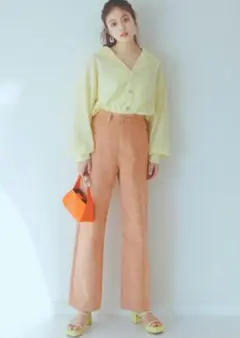 今田美桜 ストレートパンツ