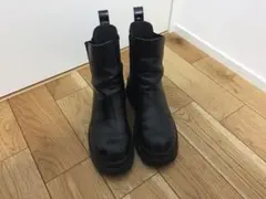 ZARAサイドゴアブーツ ブラック