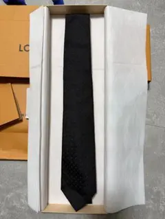 で*ど様 LOUIS VUITTON ブラック ネクタイ