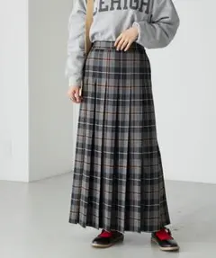 フォルクシー　プリーツ　チェック　Aライン　ロングスカート　ウエストゴム　黒のサムネイル