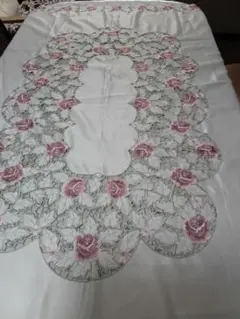 花柄刺繍テーブルクロス ホワイト/ピンク155×110