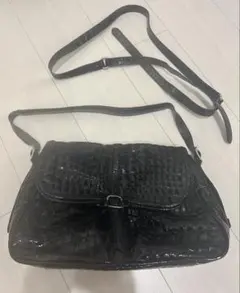 COCCO FIORE クロコダイル風ショルダーバッグ