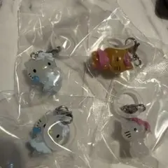 ハローキティ　めじるしアクセサリー　4個セット