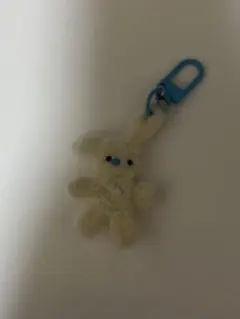 ハンドメイド うさぎ キーホルダー　モールドール