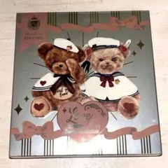 フラワーノーズ アイシャドウパレット ラブベア レッドビーンミルクティー