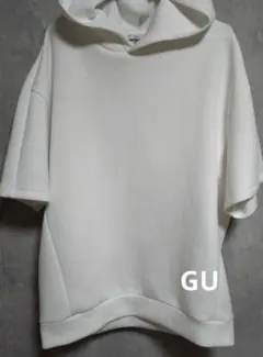 ●購入予定者おります●GU ホワイト フード付き半袖パーカー