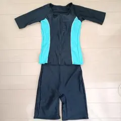 セパレート水着　フィットネス　スポーツクラブ　 9号　Mサイズ　前開きのサムネイル