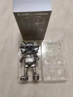 2026年最新】KAWS フィギュア 正規品の人気アイテム - メルカリ