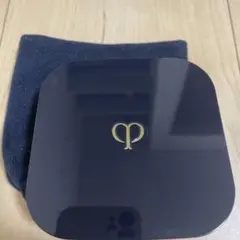 美品クレドポー　タンクッションエクラ　オークル 20