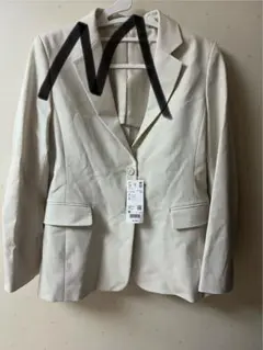 ユニクロ　2WAYストレッチジャケット オフホワイト