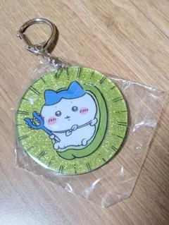 ハチワレ　ピーマン　肉詰め ちいかわ ラメアクリルキーホルダー3　新品　未使用