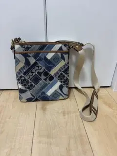 COACH デニムパッチワーク ショルダーバッグ ブルー サコッシュ - メルカリ