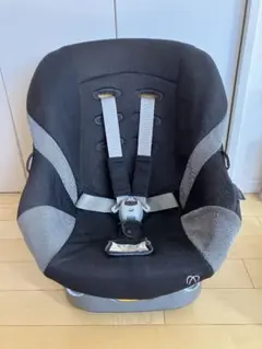 ★車用チャイルドシート 人気のエールべべ★