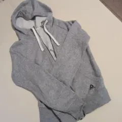 Reebok グレー ジップアップパーカー