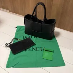 ボッテガ・べネタ　スモール　アルコトート　ブラック　Bottega Veneta