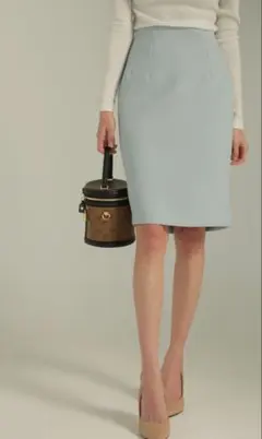 未使用　バックファスナーHラインスカート　DHOLICのサムネイル