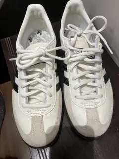 adidas レトロスタイル スニーカー ホワイト/ブラック　スペツィアル