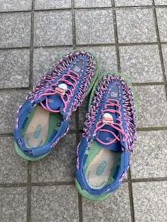 KEEN UNEEK 23.5cm