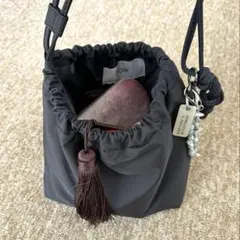 nugu poik ドローストリングショルダーバッグ