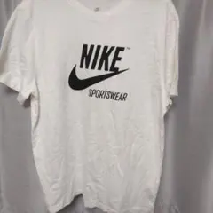 NIKE ホワイト Tシャツ スポーツウェア