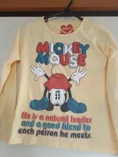 ⑯　DISNEY ミッキーマウス 長袖カットソー 140