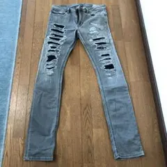ディーゼル  ダメージデニム　サイズ１４Ｙ