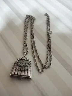 NIXON ニクソン THE FAIRFAX PENDANT ネックレス 時計 NIXON ニクソン THE FAIRFAX PENDANT ネックレス 時計 - メルカリ