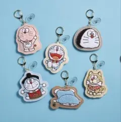 100％ドラえもん＆フレンズ展　刺繍キーホルダー 6種セット 100％ドラえもん＆フレンズ展 刺繍キーホルダー 6種セット - メルカリ
