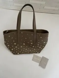 JIMMY CHOO】SOFIA/M パールグレー スタースタッズトートバッグ - メルカリ
