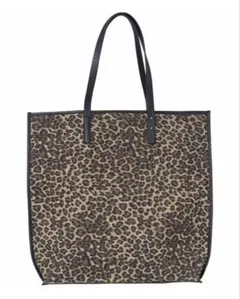 今春ヒョウ柄大ブーム✨完売✨新品✨オズモーシスヒョウ柄トートバッグのサムネイル