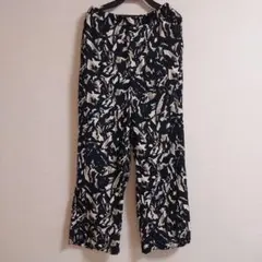 AMERICAN HOLIC 花柄フレアパンツ