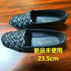 Pacificオープントゥ パンプス4E ブラック 23.5cmのサムネイル
