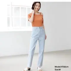 美品　GU　ジーユー　ハイウエストストレートジーンズ　ライトブルー　Mのサムネイル