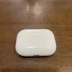 【値下げ】AirPods Pro 本体 ホワイト 充電ケース付き　右耳のみ利用可