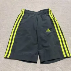 adidas 120 サイドストライプ 半ズボン　ハーフパンツ